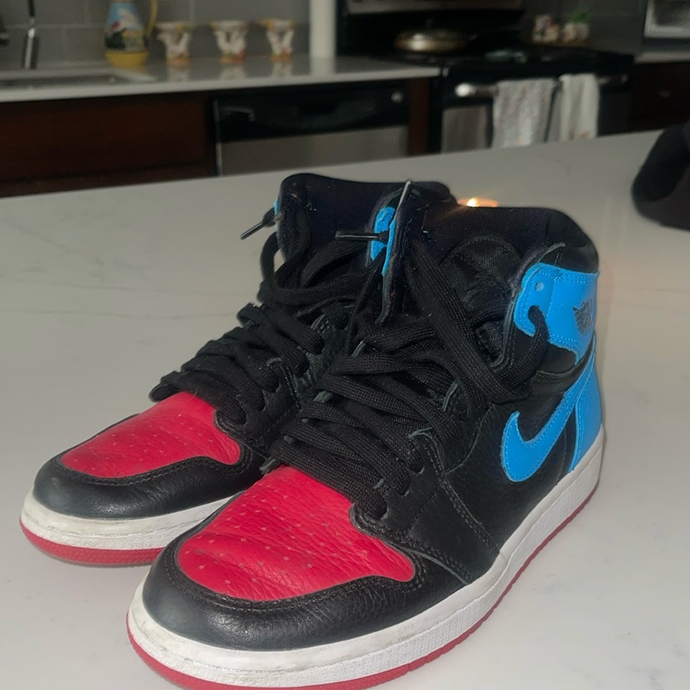 Air Jordan 1 NC TO CHI
